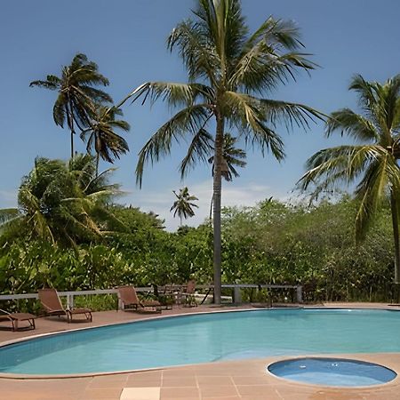 Em Frente A Praia De Taperapuan; Piscina; 1 Quarto; Wifi 300 Mbs; Estacionamento Gratuito 1 Veiculo Porto Seguro Dış mekan fotoğraf